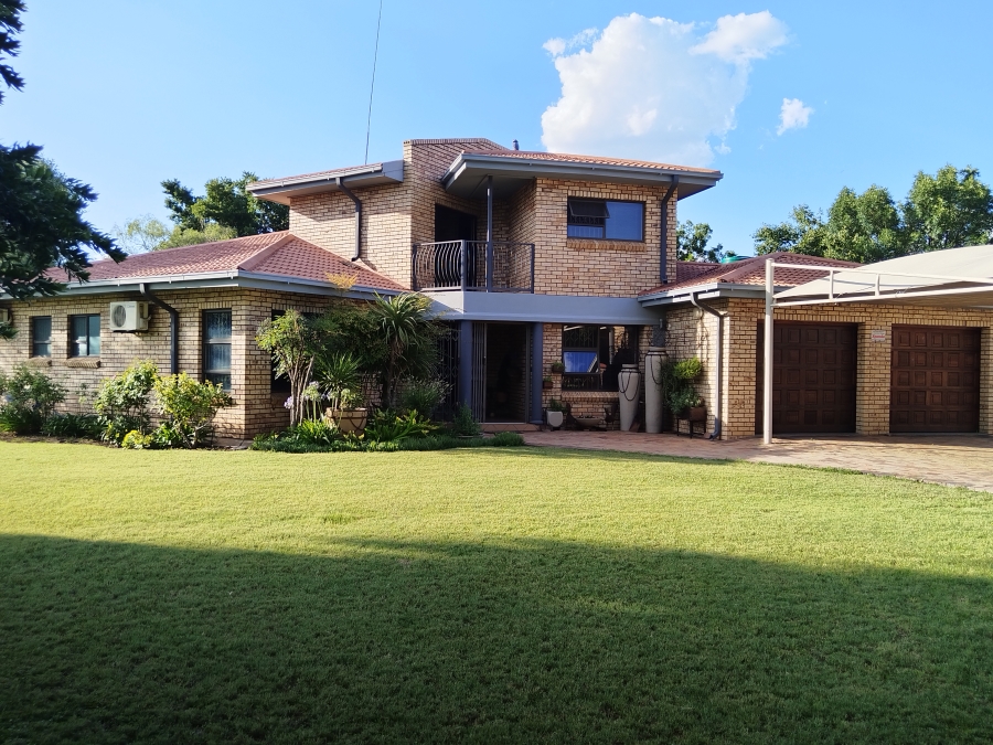 4 Bedroom Property for Sale in Christiana North West